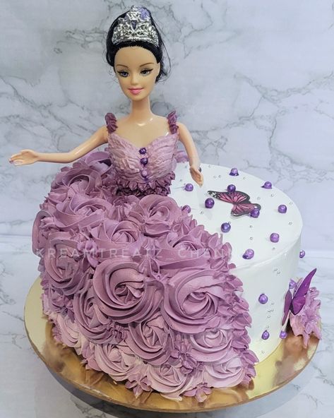 Doll Cake Decoration, Purple Barbie Cake, Barbie Doll Cake Design, Doll Theme Cake, Doll Cake Design, Baby Doll Cake, Barbie Cake Designs, Doll Cake Designs, Princess Doll Cake