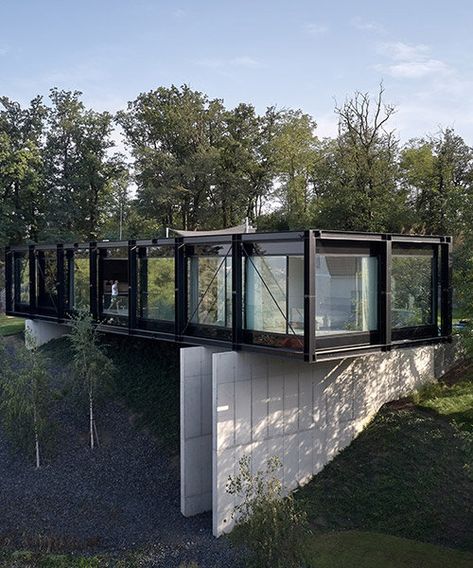 Bunker House, House On Slope, Steel Bridge, Concrete Architecture, Garden Pavilion, Skyscraper Architecture, Concrete House, Courtyard House, Alvar Aalto