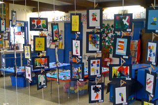 Kids Art Market: Art Show at Sutterville Preschool Exhibition Ideas, Kids Artwork, Artwork Display, Reggio Emilia, Night Art, Art Lesson, Preschool Art, Art Classroom, Elementary Art