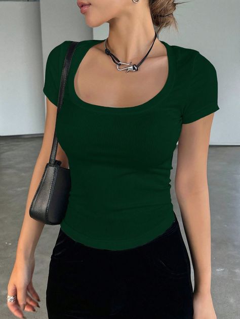 DAZY Women's Summer Solid Color Slim Fit Round Neck Short Sleeve T-ShirtI discovered amazing products on SHEIN.com, come check them out! Dark Green Shirt Outfit, Green Shirt Outfits, Dark Green Shirt, Short Sleeve Cropped Top, Women T Shirts, Green Shirt, Shirt Outfit, Summer Women, Women Clothing