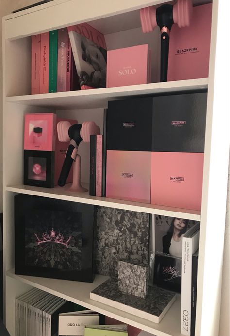 Blackpink Collection, Room Ideas Aesthetic, Small Room Bedroom, Room Tour, Bedroom Aesthetic, Aesthetic Bedroom, Dream Rooms, Blackpink Photos, Bedroom Inspo