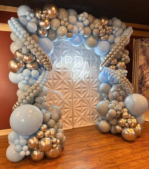 Prom Balloons, 30th Birthday Bash, Balloons Galore, Prom Decor, Balloon Installation, Balloon Crafts, Diy Balloon Decorations, Event Backdrop, Diy Birthday Decorations