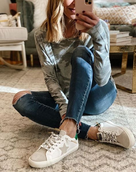 Havanna Vintage Sneakers Outfit, Shu Shop Sneakers Outfit, Dolce Vita Sneakers Outfit, Vintage Havana Sneakers Outfit, Suede Sneakers Outfit, Vintage Havana Sneakers, Dolce Vita Sneakers, Havana Shoes, Everything I Am