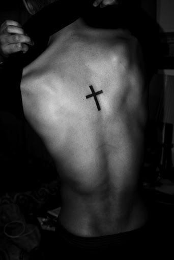 Back Cross Tattoos, Back Tattoo Placements, Cross Tattoo Meaning, Small Cross Tattoos, Tattoo Font For Men, Small Back Tattoos, Tiny Tattoos For Women, Tatuagem Masculina Pequena, Cross Tattoo For Men