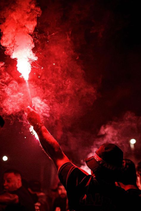 Pyro Tattoo, Ultras Tattoo Hooligans, Hooligans Football, Football Ultras, Ultras Hooligans, Dystopian Aesthetic, Ultra Casual, Ultras Football, 4k Wallpaper Iphone