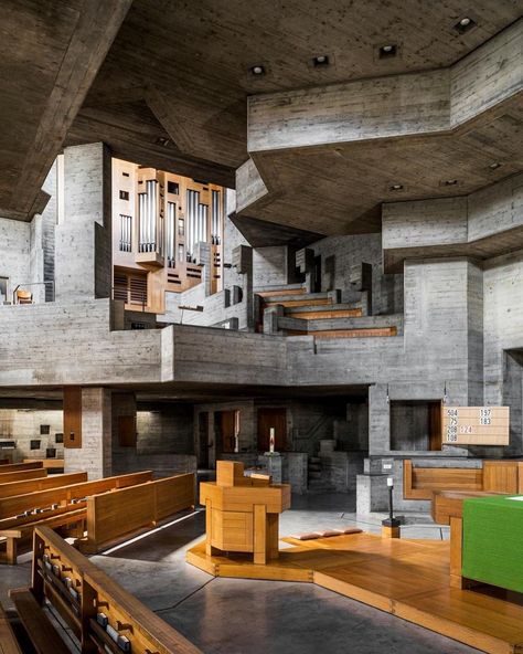 Chur Switzerland, Brutalist House, Brutalist Interior, Architecture 101, Brutalism Architecture, Brutalist Buildings, Sacred Architecture, Religious Architecture, Chur