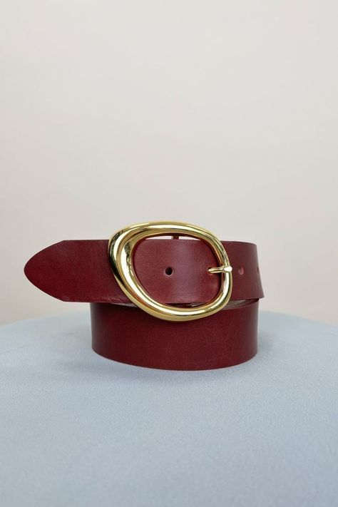 Texas Fits, Burgundy Accessories, Fancy Fits, Wardrobe Pieces, Upgrade Your Wardrobe, Vintage Belt, Vintage Belts, Resort Style, Outfit Inspo Fall