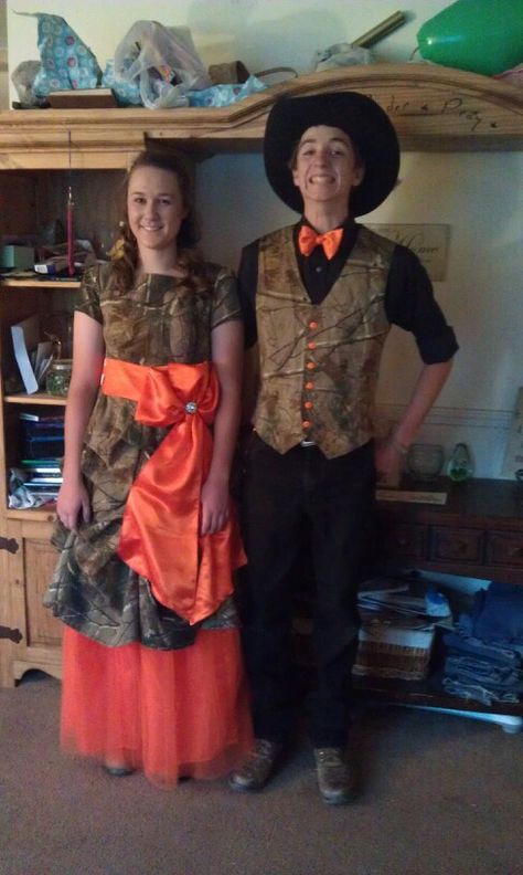 Modest Prom Dresses 2023, Mormon Prom Dresses, Rodeo Prom, Western Prom, Mormon Prom, Gay Prom, Vest And Bow Tie, Country Things, Prom 2024