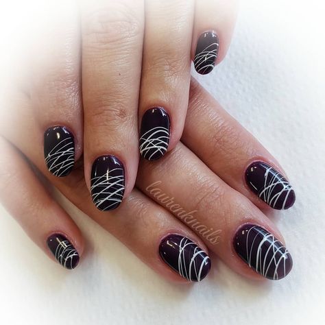 Spider Gel Nail Art Ideas, Spider Gel Nails, Nail Design With Spider Gel, Glitter Spider Gel Nails, Spider Gel Nail Art Black, Nail Art Using Spider Gel, Spider Gel Nail Art, Black Nails With Glitter, Dark Red Nails