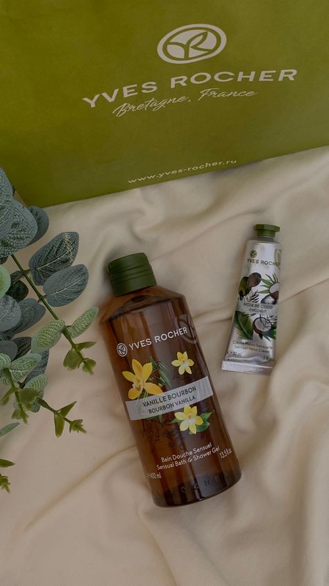 Hygge Spring, Yves Rocher, Color Palette Design, Spring Aesthetic, Bath Time, Body Skin, Shower Gel, Shower Bath, Coco