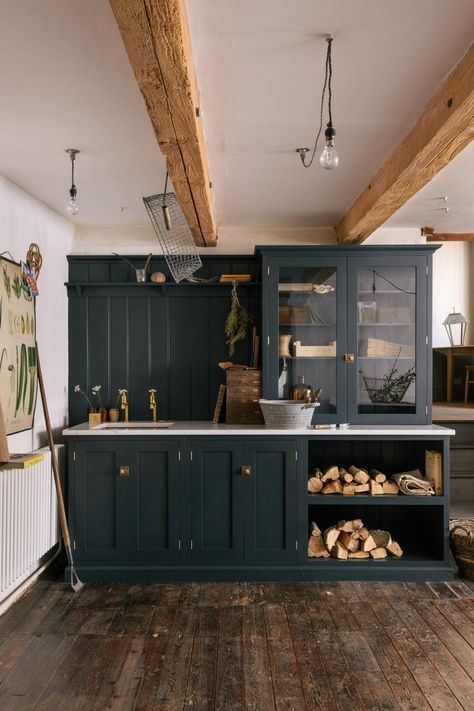 Mad About The House, Devol Kitchens, Outdoor Kitchen Appliances, Casa Vintage, Beautiful Rooms, Room Display, Shaker Kitchen, Kitchen Diner, Utility Room