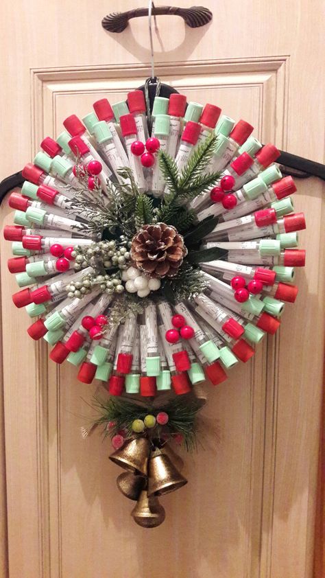 Surgery Christmas Decorations, Medical Wreath Ideas, Hospital Xmas Decorations, Hospital Christmas Decorations Diy, Nurse Wreath Ideas, Lab Christmas Decorations, Nursing Christmas Decorations Hospitals, Medical Wreath, Medical Christmas Decorations