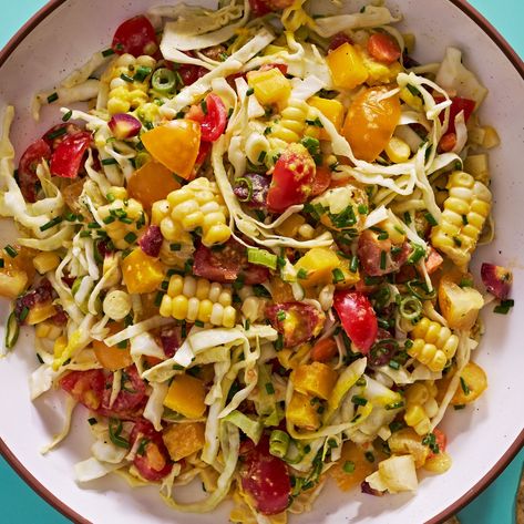 Delish Salad With Vinaigrette, Sweet Corn Salad, Aesthetic Chicken, Salad Aesthetic, Baked By Melissa, Salad Inspiration, Recipe Salad, Vegetarian Cabbage, Vinaigrette Recipes