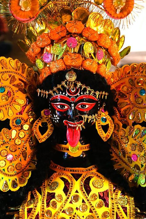 Maa Kali Photo, Kali Puja, Kali Mata, Goddess Kali, Street Art Artists, Energetic Body, Doodle Images, Hd Phone Wallpapers, Close Up Photography