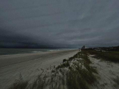 Dark Surfer Aesthetic, Beach Horror Aesthetic, Tommyinnit Aesthetic Exile, Dark Beachy Aesthetic, Gothic Beach Aesthetic, New England Beach Aesthetic, Beach Grunge Aesthetic, Grey Beach Aesthetic, Island Aesthetic Dark