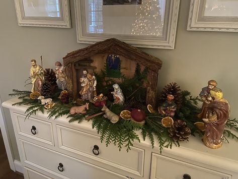 Nativity Scene Shadow Box Diy, Diy Nativity Scene Display, Mantel Nativity Scene Display, Tabletop Nativity Scene Display Ideas, Decorating With Nativity Scenes, Nativity Set Display Ideas Table, Navity Scene Display, Nativity Scene Display Ideas, How To Display Nativity Sets