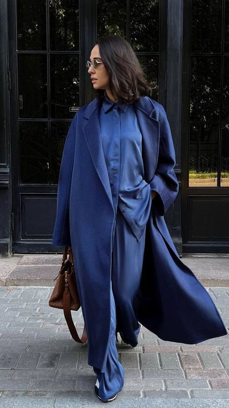 Dressy Casual Outfits, Dressy Outfits, Minimalist Fashion, Duster Coat, Outfit Inspirations, Fashion Outfits, Blue, Clothes