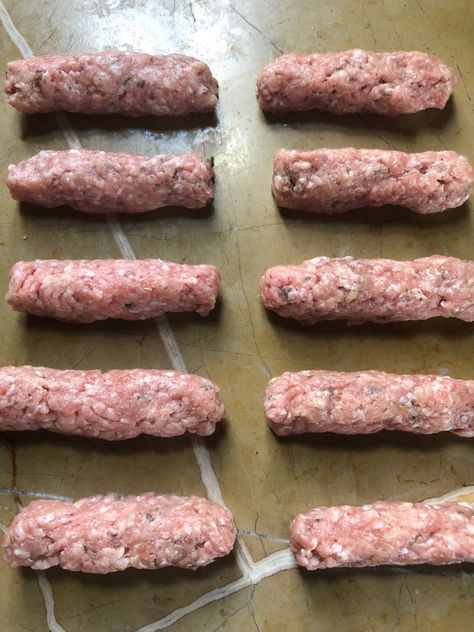 Jimmy Dean Sausage Recipes Breakfast, Jimmy Dean Sausage Recipes, Homemade Breakfast Sausage Recipe, Breakfast Sausage Recipe, Breakfast Sausage Seasoning, Sausage Making Recipes, Home Made Sausage, Breakfast Sausage Links, Homemade Breakfast Sausage