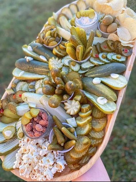 Dill Pickle Charcuterie Board, Pickleball Party Food, Pickle Charcuterie Board, Pickle Charcuterie, Pickle Bar, Pickle Board, Pickle Party, Pickleball Party, Party Food Bars