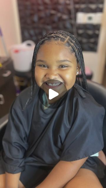 Quishawna Paulino on Instagram: "Small box braids with no hair added on this pretty Princess 💕  #kidstyle #kidbraider #neatbraids #boxbraids #knotlessbraids #knotlessboxbraids #fontanabraider #iebraider #kidstylist #share #followｍe #bookme" Small Braids With Curls, Knotless Box Braids For Kids, Braids No Added Hair, Wavy Hair Round Face, Cornrow Hairstyles For Natural Hair, Hairstyles For Natural Hair, Little Woman, Small Box Braids, Pretty Braids