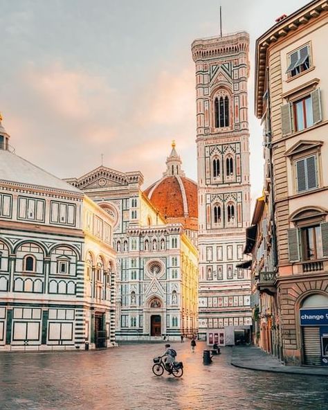 Tuscany Style, Florence City, Duomo Florence, Cities In Italy, Places In Italy, Italy Travel Guide, Florence Italy, Favorite City, Italy Travel