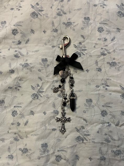 black cross & crystal keychain Grunge Cross Jewelry For Gift, Black Keychains, Pretty Lockets, Grunge Keychain, Handmade Gothic Cross Jewelry, Gothic Cross Necklace Aesthetic, Emo Keychains, Gothic Keychain, Goth Keychain