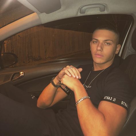 J Fado on Instagram: “Sometimes catch me on the passenger side🚙” J Fado, Uk Guys, Aesthetic Diys, Finest Men, Worlds Finest, The Passenger, Boys With Curly Hair, Passenger Seat, Cool Anime Guys