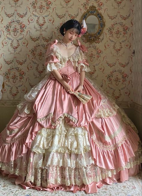 Pink Royal Outfits, Pink 1700s Dress, Pink Rococo Dress, 1700s Dresses French, Victorian Summer Dress, Rococo Outfit, Pink Victorian Dress, 1600s Fashion, Rococo Aesthetic