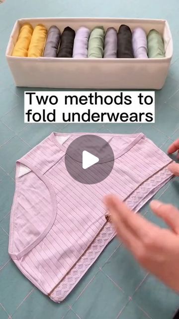 How To Fold Sweaters, Folding Hacks, Folding Fitted Sheets, Packing Folding, Packing Hacks Clothes, Shirt Folding, How To Fold Towels, Clothes Organization Diy, Folding Laundry