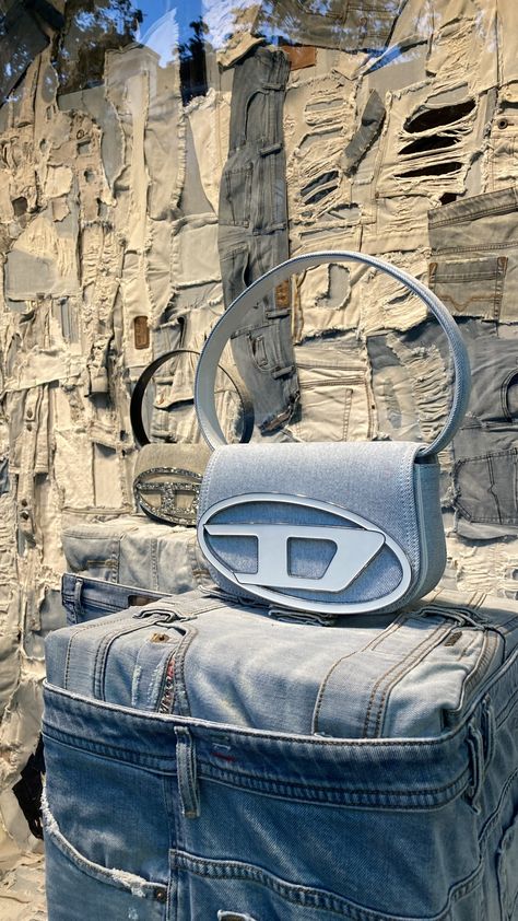 Denim Window Display, 1dr Bag, Denim Display, Diesel Brand, Diesel Bag, Diesel Store, Diesel Denim, Denim Suit, Denim Projects