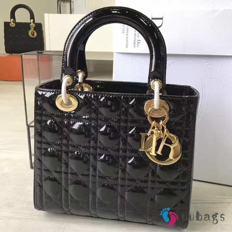 Uubags | Dior Lady 1603 Bag In Black Patent Leather With Gold Buckle 24x20x11cm - uubags.org Lady Dior Medium, Christian Dior Bag, Medium Bag, Quilted Bag, Lady Dior Bag, Casual Backpack, Lady Dior, Black Patent Leather, Dior Bag