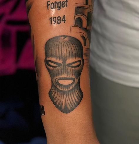 Sidhumoosewala Tattoo Design, Sidhu Tattoo Design, Ski Mask Tattoo Stencil, Punjabi Tattoo Men, Sidhu Moosewala Tattoo, Sidhu Moose Wala Tattoo Design, Sidhu Moose Wala Tattoo, Moosewala Tattoo, Sidhu Tattoo