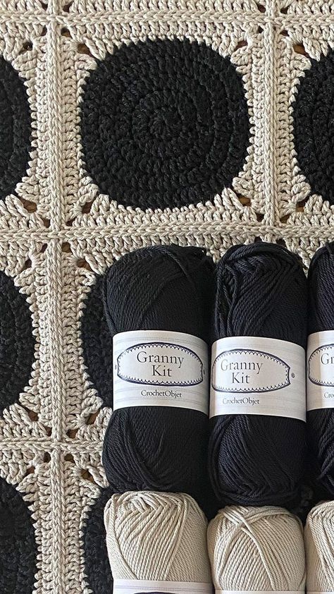 Black And Gold Crochet Blanket, Crochet Black Blanket Patterns, Dark Color Crochet Blanket, Monochrome Crochet, Crochet Blanket Black, Crochet Black And White Blanket, Free Crochet Patterns Black Yarn, Things To Crochet With Gray Yarn, Neutral Crochet