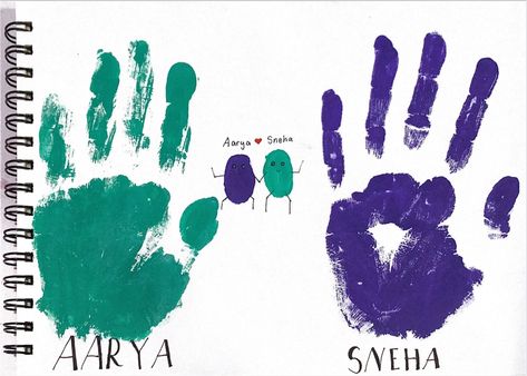 Try this with someone you love! Did this with my sister!💜💜 Sister Paintings, Handprint Canvas, Handprint Painting, Sister Art, Canvas Art Gifts, Birthday Painting, Surf Poster, Sisters Art, Cute Canvas Paintings