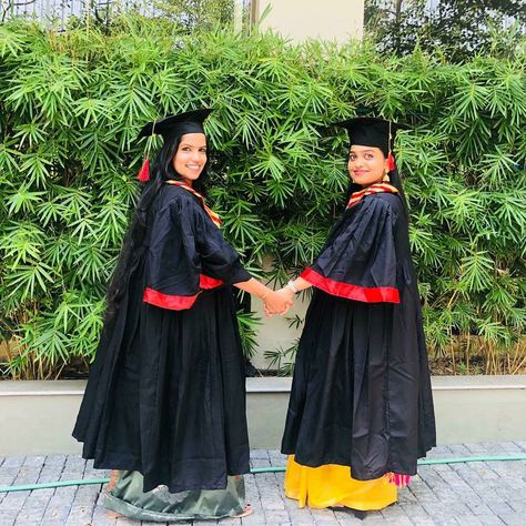 #saree #graduationday #bestfriends #photoideas Saree For Graduation, Graduation Day, Best Friends, Saree, Quick Saves