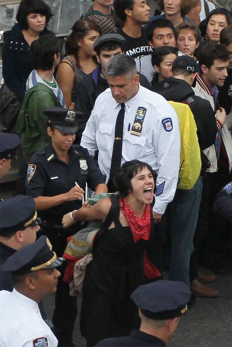 Police Arrest A Demonstrator Affiliated With The Occupy Wall Street Movement After She And Fellow Protesters Attempted To Cross The Brooklyn Bridge On The Motorway. The Arrested Woman Is Seen Screaming Out Her Name To Supporters On The Pedestrian Bridge Above Who Were Recording Names Of Those Arrested. This Portion Of The Bridge Is Not Intended For Pedestrians And As The Marchers Attempted To Cross, They Were Stopped Midway By Police. Hundreds Of Protesters Were Arrested, New York City, 1 Octobe Womens Protest, Women Protest, Womens Liberation, Police Arrest, Protest Posters, Pedestrian Bridge, Reproductive Rights, Powerful Images, Womens March