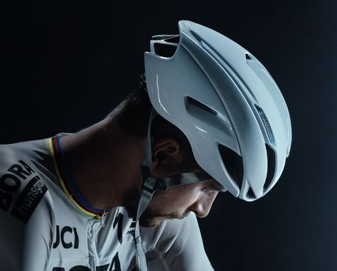 Cycling Helmet Design, New Helmet, Cool Bike Accessories, Hybrid Bike, Cycling Helmet, Mountain Bicycle, Bike Seat, Helmet Design, Fixed Gear