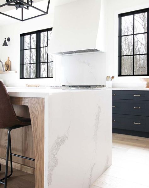 Waterfall Island Kitchen, Waterfall Countertop, Contemporary Style Kitchen, Waterfall Island, White Kitchen Island, Countertop Design, Stone Kitchen, Style Cottage, Gorgeous Kitchens