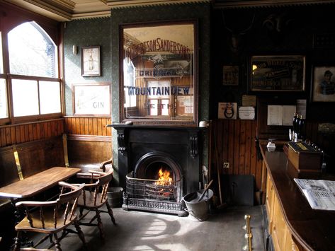 Pub Bar | Ormrede | Flickr Old Pub Aesthetic, Pub Aesthetic Night, British Pub Interior, English Pub Decor, Pub Aesthetic, Pub Interior Design, Pub Shed, Brewery Bar, Pub Interior