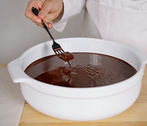 Chocolate Dipping Tips, Chocolate Dipping Board, How To Dip Cookies In Melted Chocolate, Best Melting Chocolate For Dipping, Chocolate Dipping Ideas, Dipping Chocolate Recipe That Hardens, Dipping Chocolate That Hardens, Chocolate Candy Coating Recipe, Dipping Chocolate Recipe