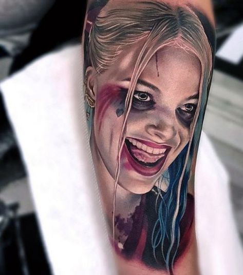 Tato Joker, Arley Queen, Joker Y Harley Quinn, Harley Tattoos, Harley Quinn Tattoo, Girl Face Tattoo, Batman Tattoo, Tattoo Trend, Marvel Tattoos