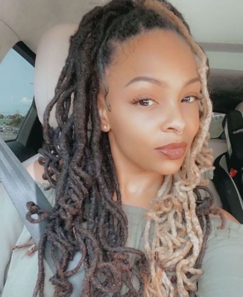 Black Locs, Hairstyles Locs, Pretty Dreads, Hair Movement, Natural Hair Movement, Loc Inspiration, Short Locs, Beautiful Dreadlocks, Short Locs Hairstyles