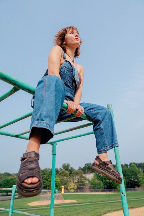 Photoshoot At Playground, Playground Aesthetic Photoshoot, Playground Photoshoot Aesthetic, Playground Picture Ideas, Playground Photoshoot Ideas, Photoshoot Playground, Playground Shoot, Park Photoshoot Ideas, Playground Photo Shoot