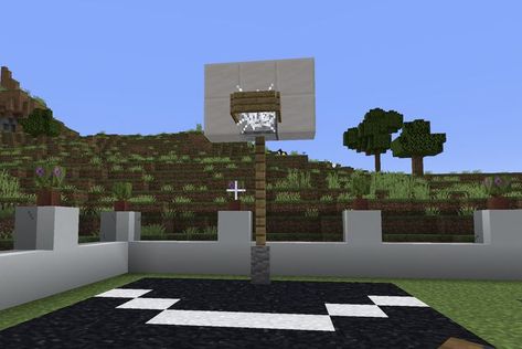 Minecraft Basketball Hoop Canvas Painting Projects, Minecraft Decorations, Minecraft House Designs, Basketball Hoop, Minecraft Houses, Painting Projects, Minecraft, Canvas Painting, Basketball