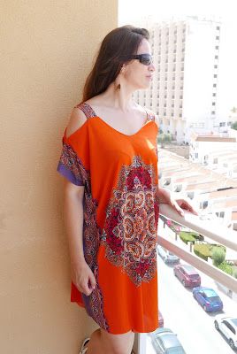 Moda en la Costura: Cómo hacer un vestido fácil de verano Costura Diy, Sports Illustrated Swimsuit, Crochet Instructions, Sport Chic, Dress Picture, Video Tutorial, Tshirt Dress, One Shoulder Dress, Boho Chic