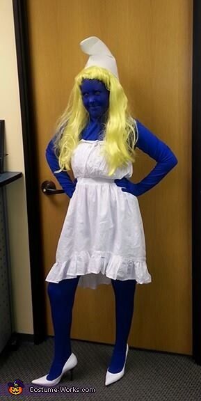 DIY Smurfette Costume - 2014 Halloween Costume Contest Smurfette Halloween Costume, Smurfette Costume, Smurfette Costumes, Smurf Costume, Halloween Costumes Women Creative, Halloween Costumes 2014, Costume Works, Women Costume, Blue Costumes