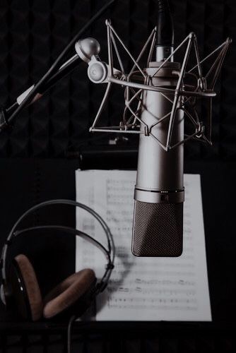 Music Studio Room, Work Goals, Dream Music, Music Is My Escape, Austin And Ally, Voice Acting, Music Mood, Music Aesthetic, Violinist