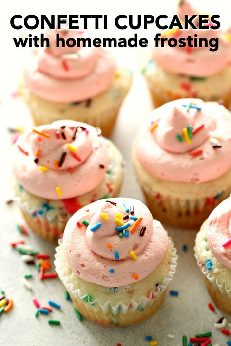 Confetti Cupcakes with Homemade Strawberry Buttercream Frosting | Six Sisters' Stuff These moist, fluffy, delicious, and FUN Confetti Cupcakes with homemade Strawberry Buttercream Frosting are made using a cake mix and a few key ingredients! Also sharing my secret ingredient to flavoring homemade frosting. #cupcakes Homemade Funfetti Cupcakes, Funfetti Sprinkles, Sprinkles Cupcakes, Strawberry Buttercream Frosting, Funfetti Cupcakes, Confetti Cupcakes, Peanut Butter Bread, Sprinkles Recipe, Six Sisters Stuff