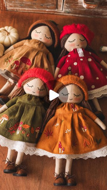 Handmade dolls • Doll making patterns & tutorials on Instagram: "New collection of Autumn dolls is up in the shop, guys! The Pumpkins, Mushroom and Acorn dolls. All of them are made with a lot of love. Hope you will like them. Click the link in bio to visit my small shop ♥️ #handmadedolls" Folk Art Dolls Handmade, Pumpkin Sewing Pattern Free, Acorn Dolls, Pumpkin Doll, Doll Making Patterns, Making Patterns, Folk Art Dolls, Doll Sewing, Doll Sewing Patterns