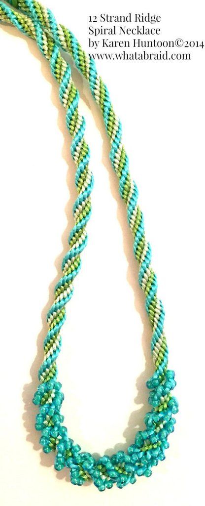 Description: I call this the Kumihimo 12 Strand Ridge Spiral Necklace with Beads! It’s a fun twist on the Round Braid and you will enjoy braiding this project. It goes very quickly and it’s always sat Kumihimo Tutorial, Round Braid, Japanese Braiding, Beaded Kumihimo, Braided Friendship Bracelets, Kumihimo Braiding, Kumihimo Jewelry, Necklace With Beads, Kumihimo Patterns